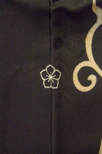 画像5: P0120E 女性用 羽織   シルク（正絹） 黒,  つた 【中古】【USED】【リサイクル】 ★★★★☆【P0120E】 (5)