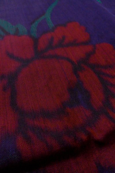 画像10: P0120F 女性用 羽織   シルク（正絹） 深い紫色,  ぼたん 【中古】【USED】【リサイクル】 ★★☆☆☆【P0120F】 (10)