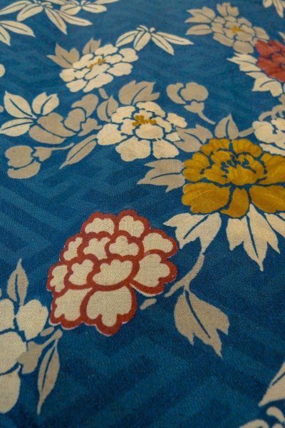 画像9: P0120G 女性用 羽織   シルク（正絹） 灰色がかった青,  ぼたん 【中古】【USED】【リサイクル】 ★★☆☆☆【P0120G】 (9)