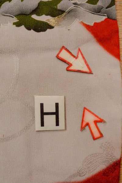 画像21: P0120H 女性用 羽織   シルク（正絹） 淡い灰色,  ぼたん 【中古】【USED】【リサイクル】 ★★☆☆☆【P0120H】 (21)