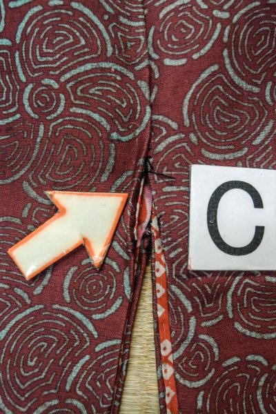 画像17: P0123C 女性用 羽織   シルク（正絹） 赤み紫色,  梅 【中古】【USED】【リサイクル】 ★☆☆☆☆【P0123C】 (17)