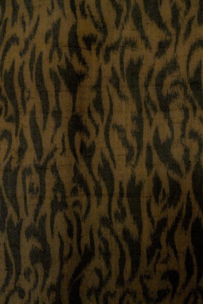 画像7: P0123E 女性用 羽織   シルク（正絹） 深い茶色,  抽象的模様 【中古】【USED】【リサイクル】 ★★★★☆【P0123E】 (7)