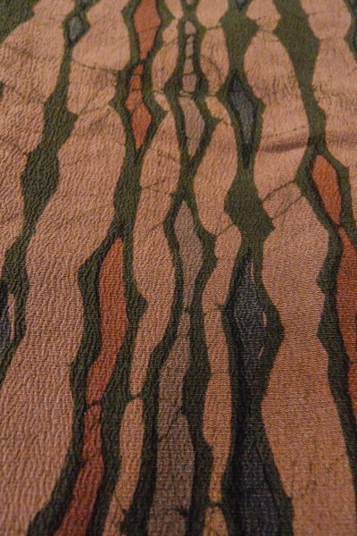 画像9: P0123L 女性用 羽織   シルク（正絹） 灰色がかったえんじ,  氷割 【中古】【USED】【リサイクル】 ★★★☆☆【P0123L】 (9)