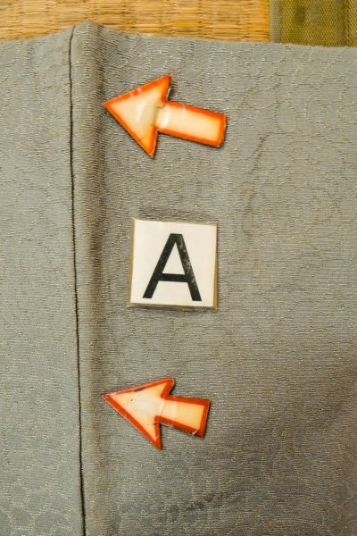 画像15: P0123P 女性用 羽織   シルク（正絹） 薄い青み灰色,  【中古】【USED】【リサイクル】 ★★☆☆☆【P0123P】 (15)