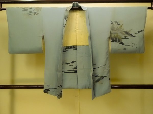 画像1: P0123Q 女性用 羽織   シルク（正絹） 灰色がかった水色,  草 【中古】【USED】【リサイクル】 ★★☆☆☆【P0123Q】 (1)
