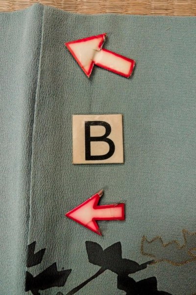 画像15: P0123Q 女性用 羽織   シルク（正絹） 灰色がかった水色,  草 【中古】【USED】【リサイクル】 ★★☆☆☆【P0123Q】 (15)