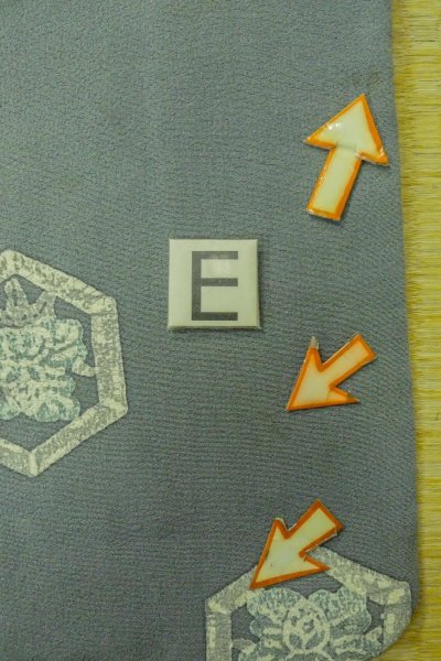 画像17: P0123S 女性用 羽織   シルク（正絹） 深い水色,  花 【中古】【USED】【リサイクル】 ★★☆☆☆【P0123S】 (17)