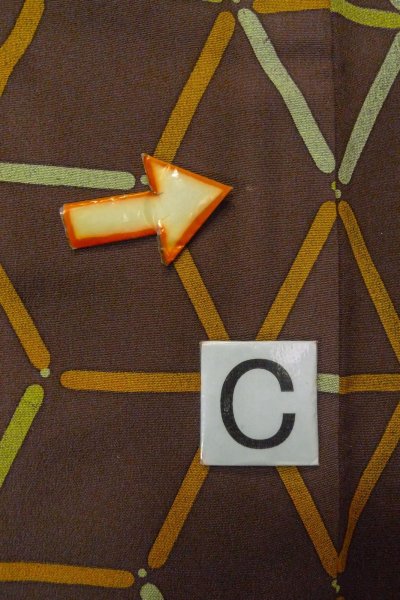 画像16: P0123T 女性用 羽織   シルク（正絹） 茶色,  麻の葉 【中古】【USED】【リサイクル】 ★★★☆☆【P0123T】 (16)