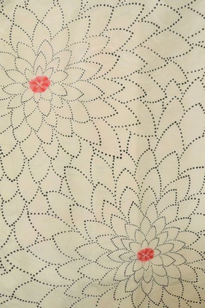 画像3: P0123W 女性用 羽織   化繊 白,  菊 【中古】【USED】【リサイクル】 ★★★★☆【P0123W】 (3)