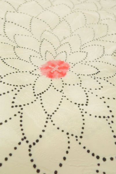 画像10: P0123W 女性用 羽織   化繊 白,  菊 【中古】【USED】【リサイクル】 ★★★★☆【P0123W】 (10)