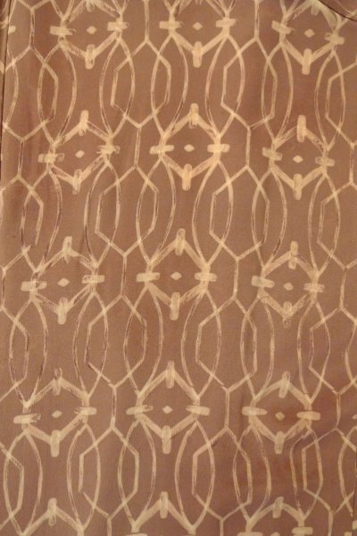 画像3: P0123Z 女性用 羽織   シルク（正絹） 淡い茶色,  抽象的模様 【中古】【USED】【リサイクル】 ★★★★☆【P0123Z】 (3)