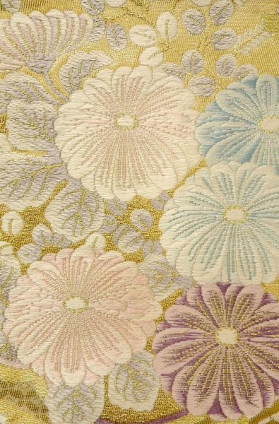 画像8: P0206A 袋帯 女性用着物 シルク（正絹）  光沢のある 金色 ぼたん 【中古】 【USED】 【リサイクル】 ★★★☆☆ (8)