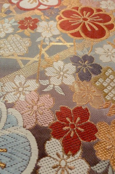 画像10: P0206B 袋帯 女性用着物 シルク（正絹） 光沢のある 灰色がかった マルチカラー 桜 【中古】 【USED】 【リサイクル】 ★★★☆☆ (10)