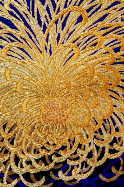 画像7: P0206I 袋帯 女性用着物 シルク（正絹）  鮮やか 紫色 菊 【中古】 【USED】 【リサイクル】 ★★★☆☆ (7)