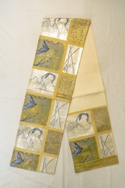 画像1: P0206J 袋帯 女性用着物 シルク（正絹）  薄い オフ　ホワイト 梅 【中古】 【USED】 【リサイクル】 ★★★☆☆ (1)