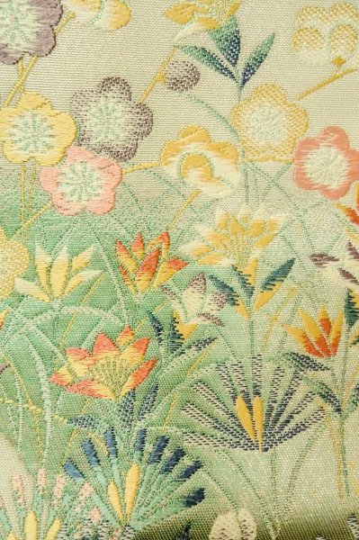 画像7: P0206K 袋帯 女性用着物 シルク（正絹）  光沢のある オフ　ホワイト 花 【中古】 【USED】 【リサイクル】 ★★★★☆ (7)