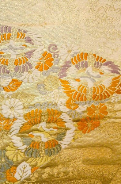 画像4: P0206N 袋帯 女性用着物 シルク（正絹）  光沢のある 金色 ぼたん 【中古】 【USED】 【リサイクル】 ★★★☆☆ (4)