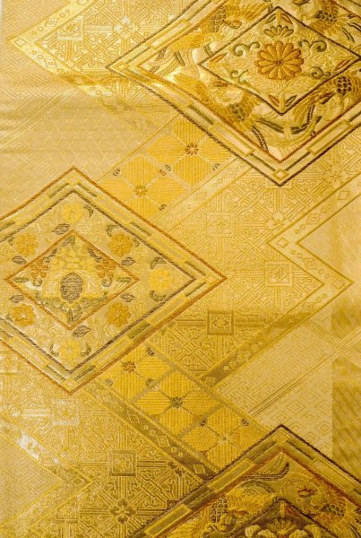 画像4: P0206Q 袋帯 女性用着物 シルク（正絹）  光沢のある 金色 菊 【中古】 【USED】 【リサイクル】 ★★★☆☆ (4)