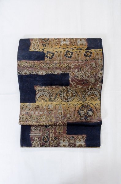 画像2: P0206W 袋帯 女性用着物 シルク（正絹）  深い 藍 唐花 【中古】 【USED】 【リサイクル】 ★★★☆☆ (2)