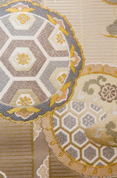 画像8: P0206X 丸帯 女性用着物 シルク（正絹）  淡い 藤色 桜 【中古】 【USED】 【リサイクル】 ★★★★☆ (8)