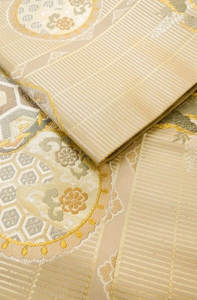 画像13: P0206X 丸帯 女性用着物 シルク（正絹）  淡い 藤色 桜 【中古】 【USED】 【リサイクル】 ★★★★☆ (13)