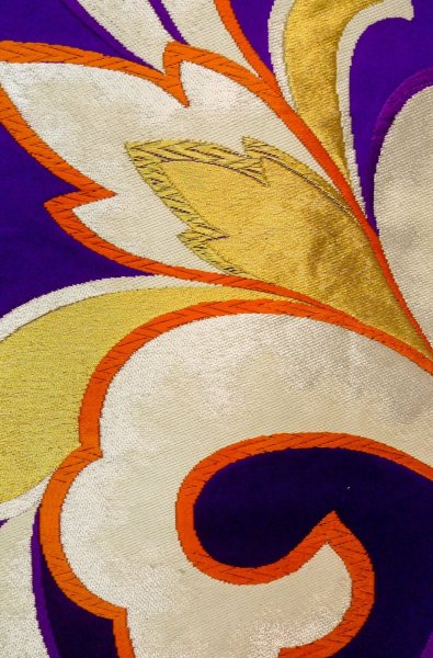画像6: P0207B 袋帯 女性用着物 シルク（正絹）  鮮やか 紫色 唐草 【中古】 【USED】 【リサイクル】 ★★☆☆☆ (6)