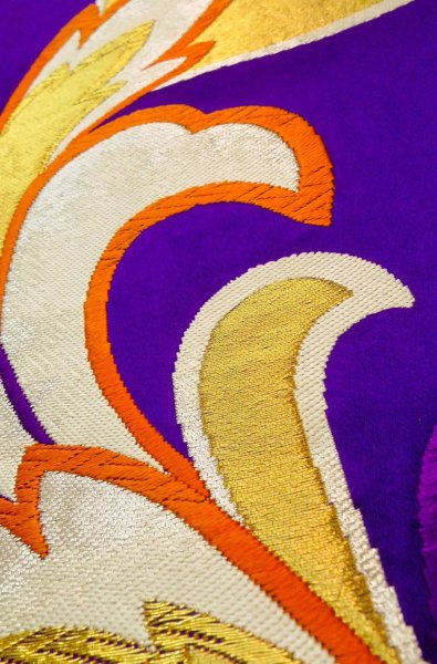 画像10: P0207B 袋帯 女性用着物 シルク（正絹）  鮮やか 紫色 唐草 【中古】 【USED】 【リサイクル】 ★★☆☆☆ (10)