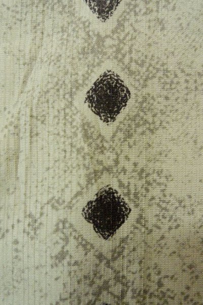 画像6: P0225E 女性用 単衣   シルク（正絹） 薄い灰色,  菱 【中古】【USED】【リサイクル】 ★★★★☆【P0225E】 (6)