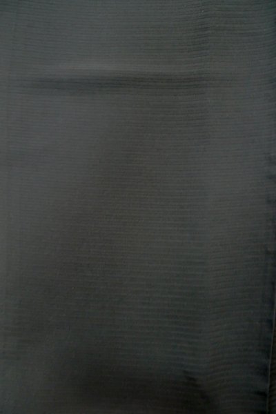 画像4: P0225O 女性用 紋付   シルク（正絹） 黒,  【中古】【USED】【リサイクル】 ★★★★☆【P0225O】 (4)