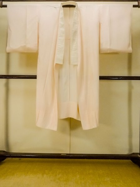 画像1: P0226B 女性用 襦袢   シルク（正絹） 淡い桃色,  もみじ 【中古】【USED】【リサイクル】 ★★☆☆☆【P0226B】 (1)