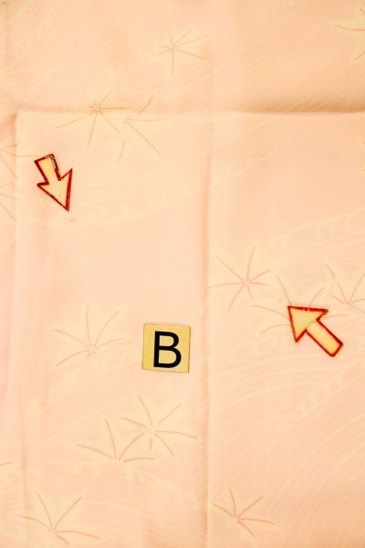 画像15: P0226B 女性用 襦袢   シルク（正絹） 淡い桃色,  もみじ 【中古】【USED】【リサイクル】 ★★☆☆☆【P0226B】 (15)
