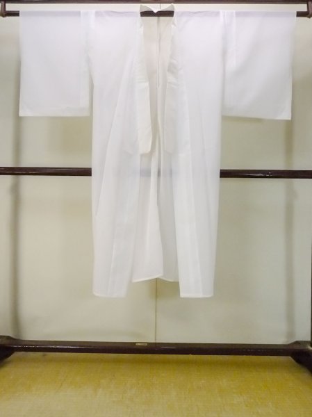 画像1: P0226D 女性用 襦袢   シルク（正絹） 白,  【中古】【USED】【リサイクル】 ★☆☆☆☆【P0226D】 (1)