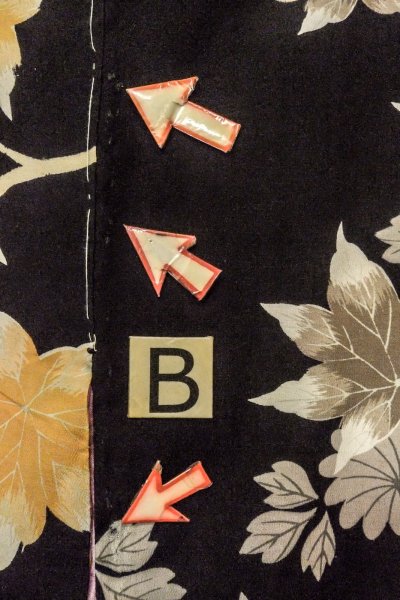 画像15: P0312D 女性用 羽織   シルク（正絹） 黒,  菊 【中古】【USED】【リサイクル】 ★★☆☆☆【P0312D】 (15)