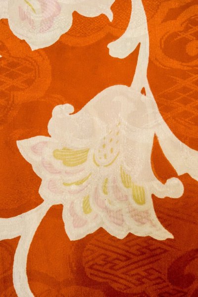 画像7: P0312N 女性用 羽織   シルク（正絹） 赤み橙色,  唐花 【中古】【USED】【リサイクル】 ★★☆☆☆【P0312N】 (7)