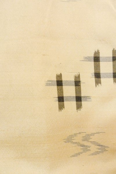 画像7: P0408D 女性用 紬   シルク（正絹） 薄いベージュ,  流水 【中古】【USED】【リサイクル】 ★★☆☆☆【P0408D】 (7)