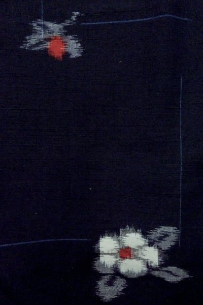 画像7: P0408T 女性用 紬   シルク（正絹） 深い紺,  椿 【中古】【USED】【リサイクル】 ★★★★★【P0408T】 (7)
