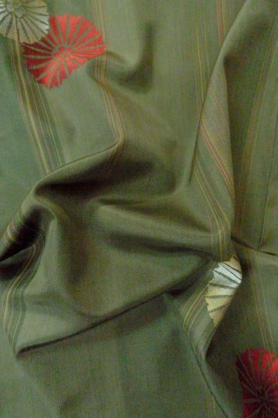 画像11: P0408U 女性用 紬   シルク（正絹） 灰色がかった緑色,  縞 【中古】【USED】【リサイクル】 ★★★☆☆【P0408U】 (11)