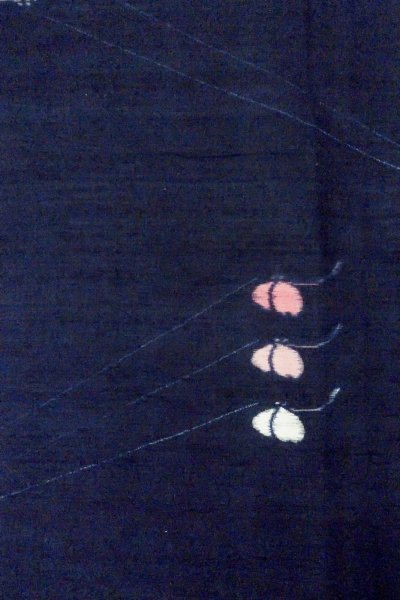 画像3: P0408Y 女性用 紬   シルク（正絹） 深い紺,  蝶々 【中古】【USED】【リサイクル】 ★★★☆☆【P0408Y】 (3)