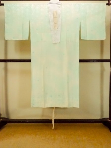 画像2: P0421B 女性用 襦袢   シルク（正絹） 淡い水色,  ぼかし 【中古】【USED】【リサイクル】 ★★☆☆☆【P0421B】 (2)