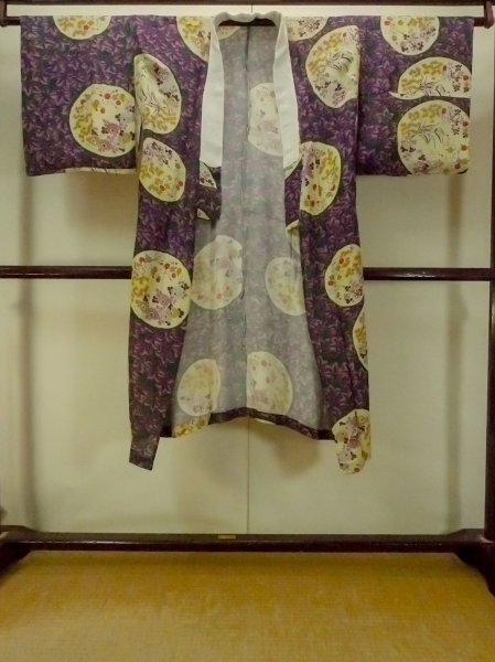 画像1: P0421D 女性用 襦袢   シルク（正絹） 深い緑色,  ぼたん 【中古】【USED】【リサイクル】 ★☆☆☆☆【P0421D】 (1)