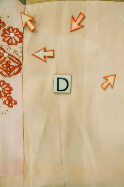 画像17: P0421K 女性用 女の子用長襦袢   シルク（正絹） 淡い桃色,  【中古】【USED】【リサイクル】 ★★☆☆☆【P0421K】 (17)