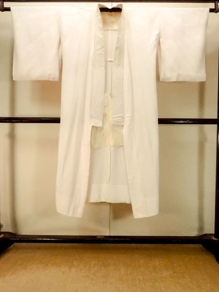 画像1: P0421Q 女性用 襦袢   シルク（正絹） 淡い桃色,  【中古】【USED】【リサイクル】 ★★☆☆☆【P0421Q】 (1)