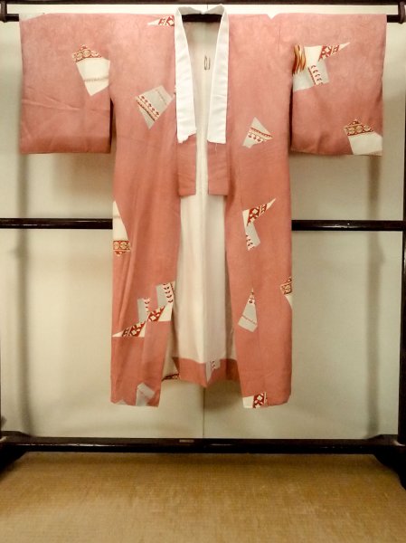 画像1: P0421R 女性用 襦袢   シルク（正絹） 薄い珊瑚色,  花 【中古】【USED】【リサイクル】 ★★★☆☆【P0421R】 (1)