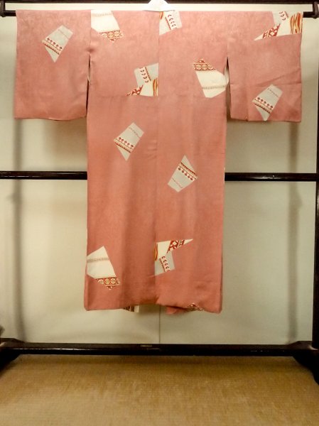 画像2: P0421R 女性用 襦袢   シルク（正絹） 薄い珊瑚色,  花 【中古】【USED】【リサイクル】 ★★★☆☆【P0421R】 (2)