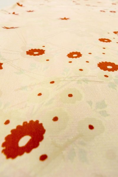 画像9: P0421Z 女性用 襦袢   シルク（正絹） 淡い桃色,  菊 【中古】【USED】【リサイクル】 ★★☆☆☆【P0421Z】 (9)