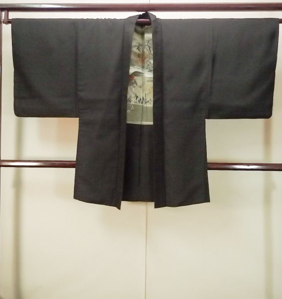 画像1: P0526L 男性用 羽織   シルク（正絹） 黒,  松/松葉 【中古】【USED】【リサイクル】 ★★★★☆【P0526L】 (1)