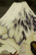 画像13: P0526N 男性用 羽織  大島紬  シルク（正絹） 深い青,  波 【中古】【USED】【リサイクル】 ★★★☆☆【P0526N】 (13)