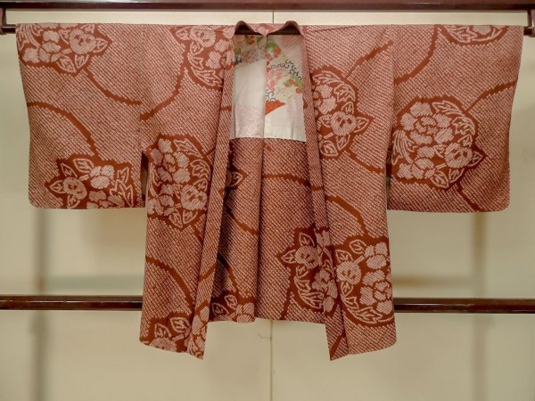 画像1: P0527C 女性用 羽織   シルク（正絹） 深い茶色,  花丸文 【中古】【USED】【リサイクル】 ★★★★☆【P0527C】 (1)