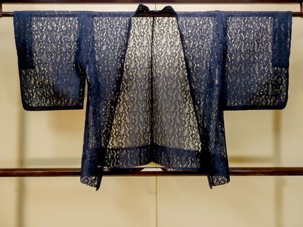 画像1: P0602S 女性用 羽織   麻 深い紺,  抽象的模様 【中古】【USED】【リサイクル】 ★★★★☆【P0602S】 (1)