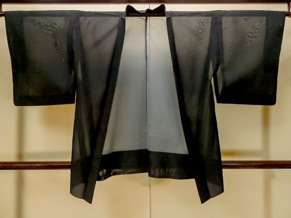 画像1: P0602T 女性用 羽織   シルク（正絹） 黒,  草 【中古】【USED】【リサイクル】 ★★★★☆【P0602T】 (1)